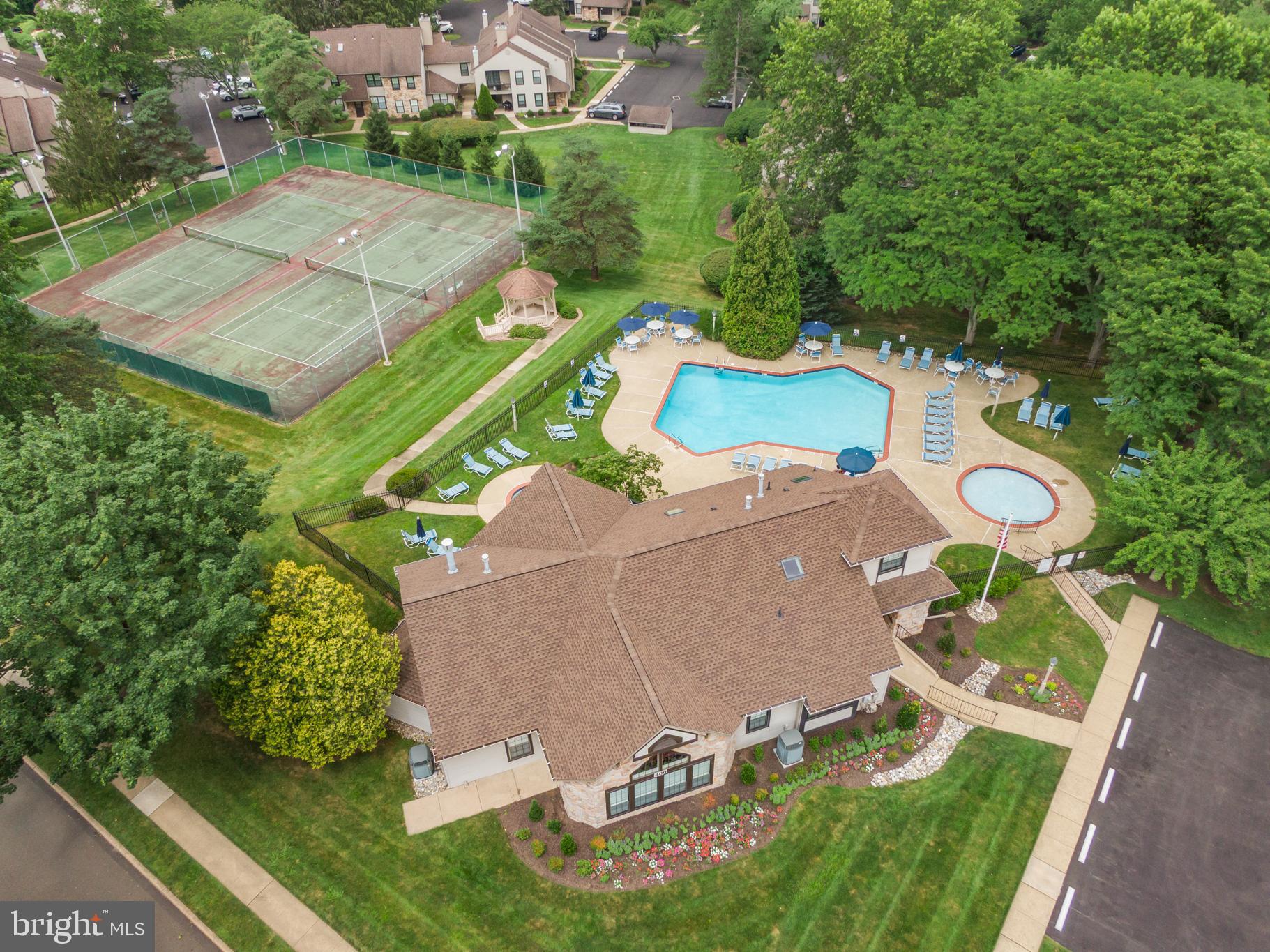 221 SASSAFRAS COURT
