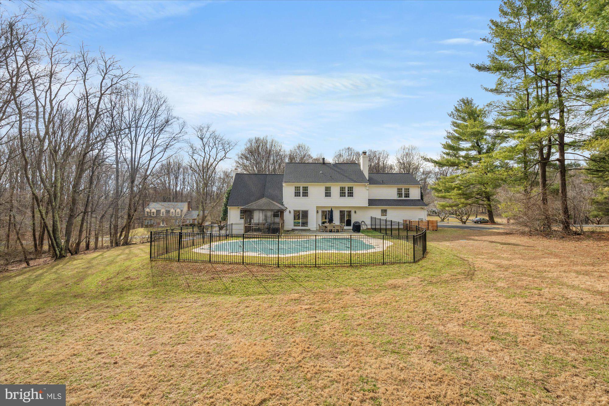 FARMLANDS - Residential