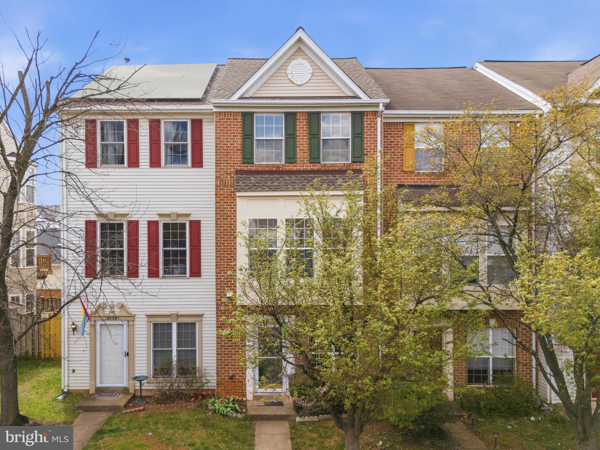 MCNAIR FARMS LANDBAY - Residential