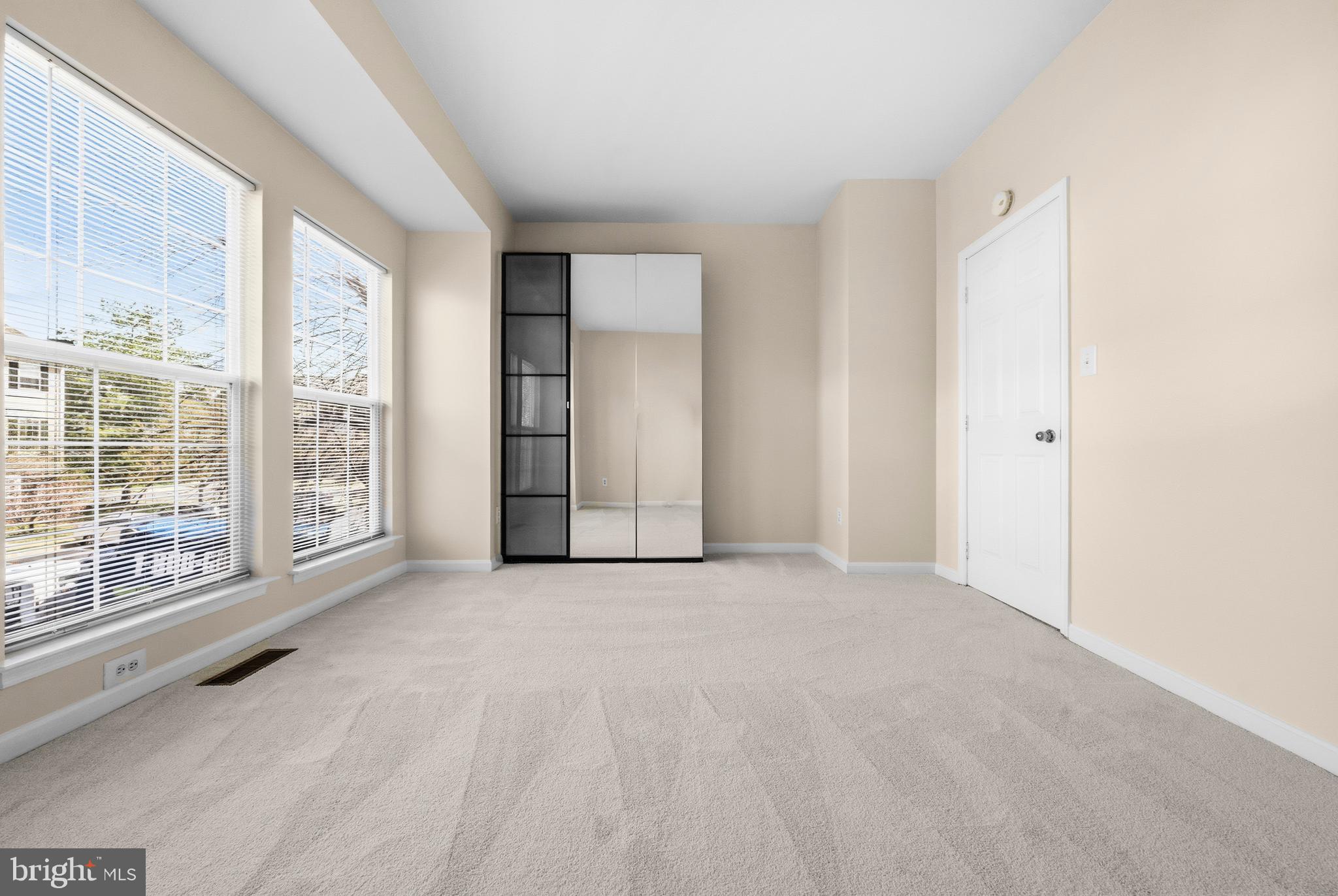 MCNAIR FARMS LANDBAY - Residential