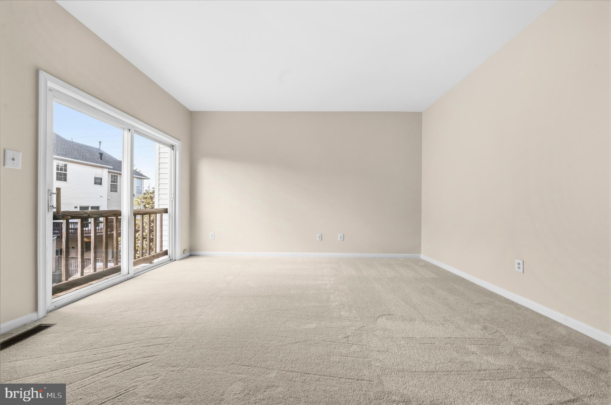 MCNAIR FARMS LANDBAY - Residential