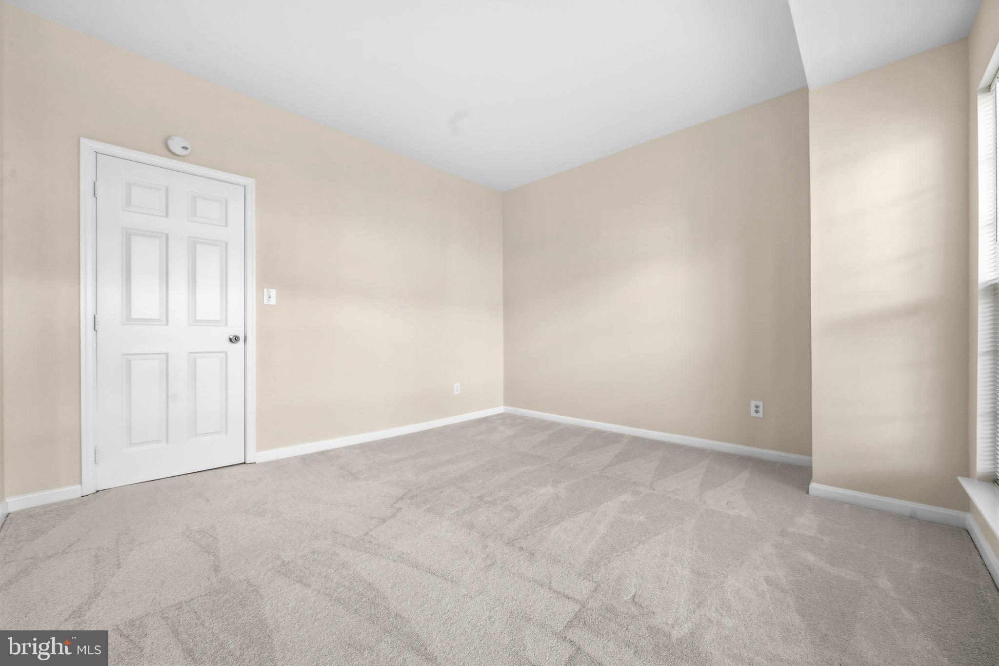 MCNAIR FARMS LANDBAY - Residential