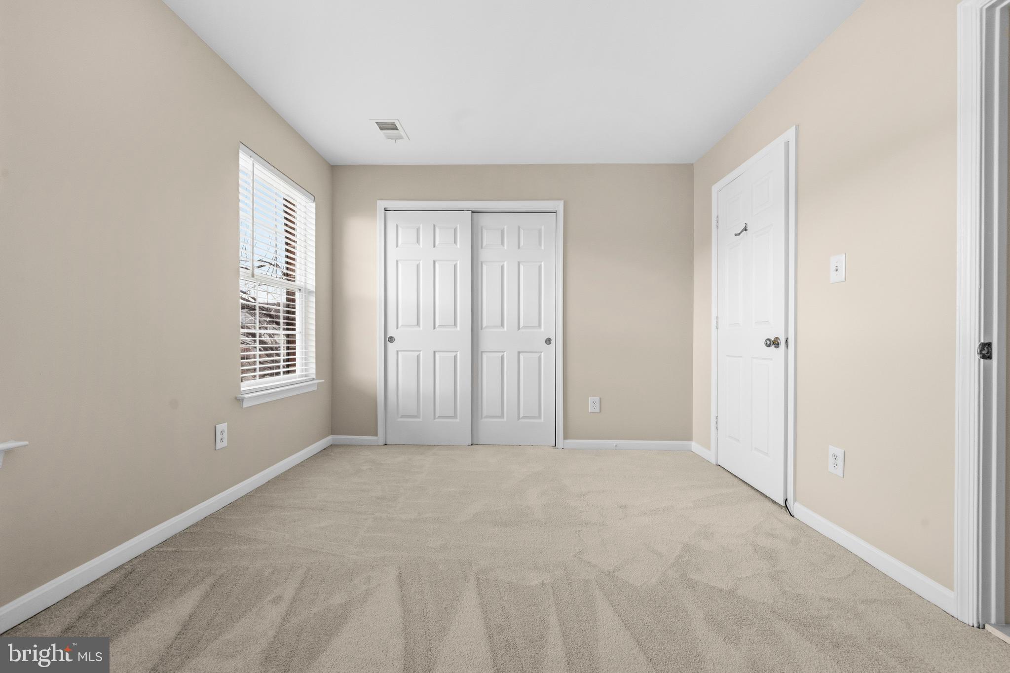 MCNAIR FARMS LANDBAY - Residential