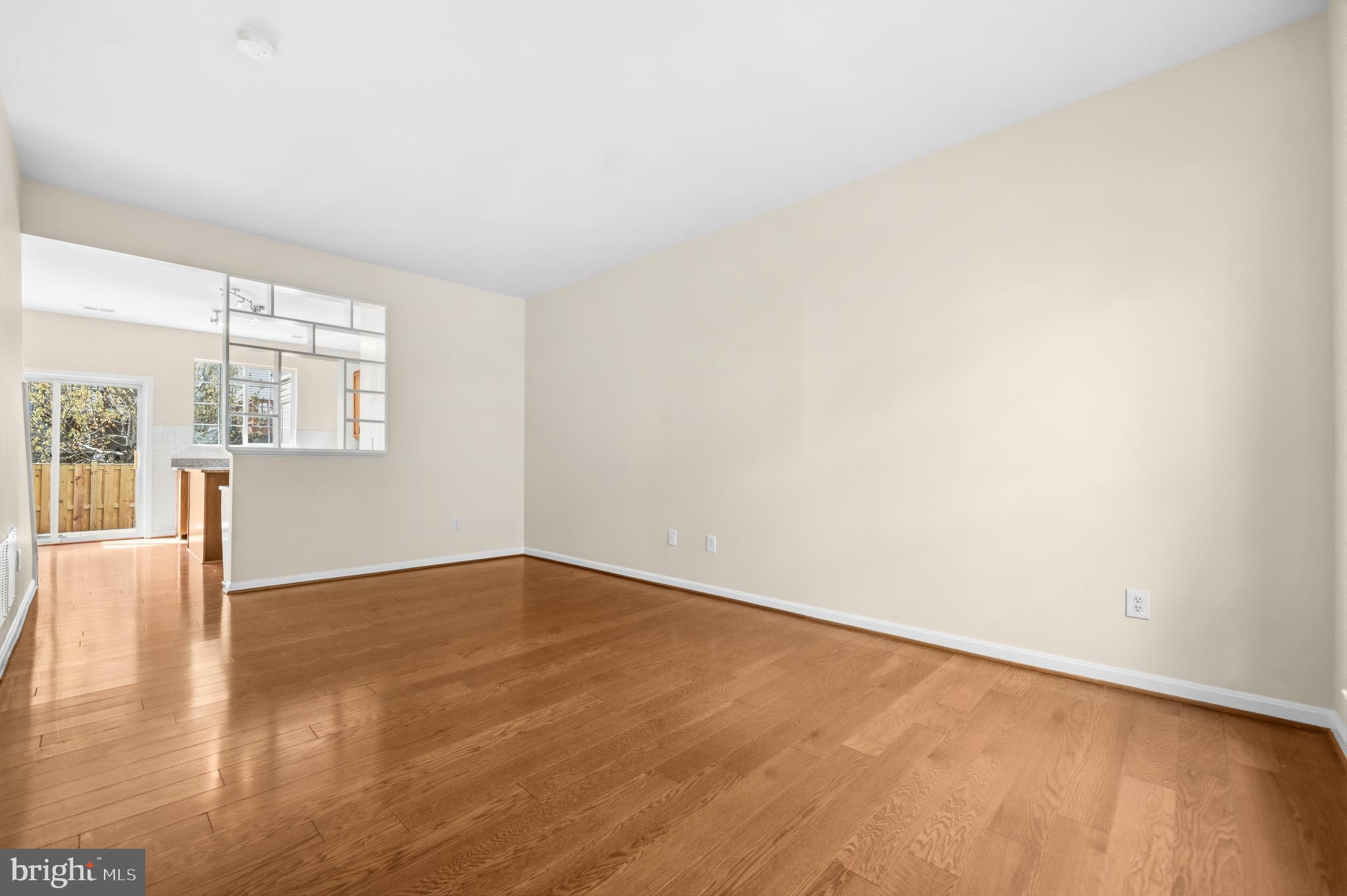 MCNAIR FARMS LANDBAY - Residential