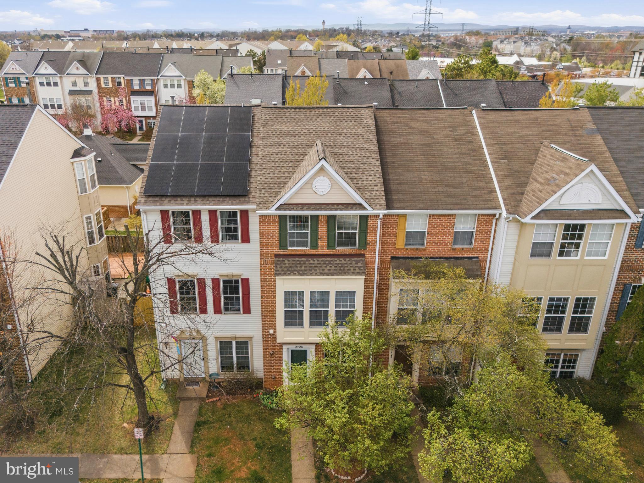 MCNAIR FARMS LANDBAY - Residential