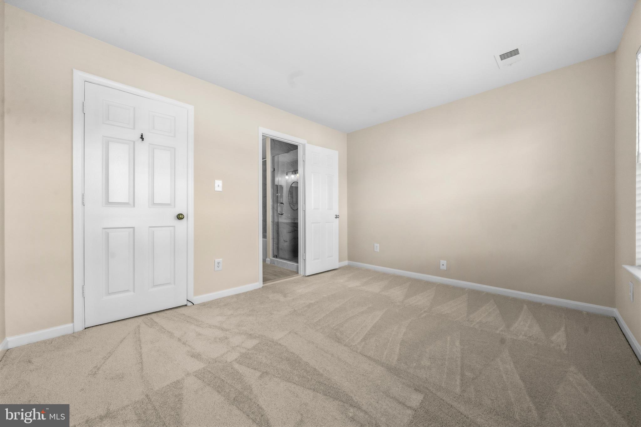 MCNAIR FARMS LANDBAY - Residential