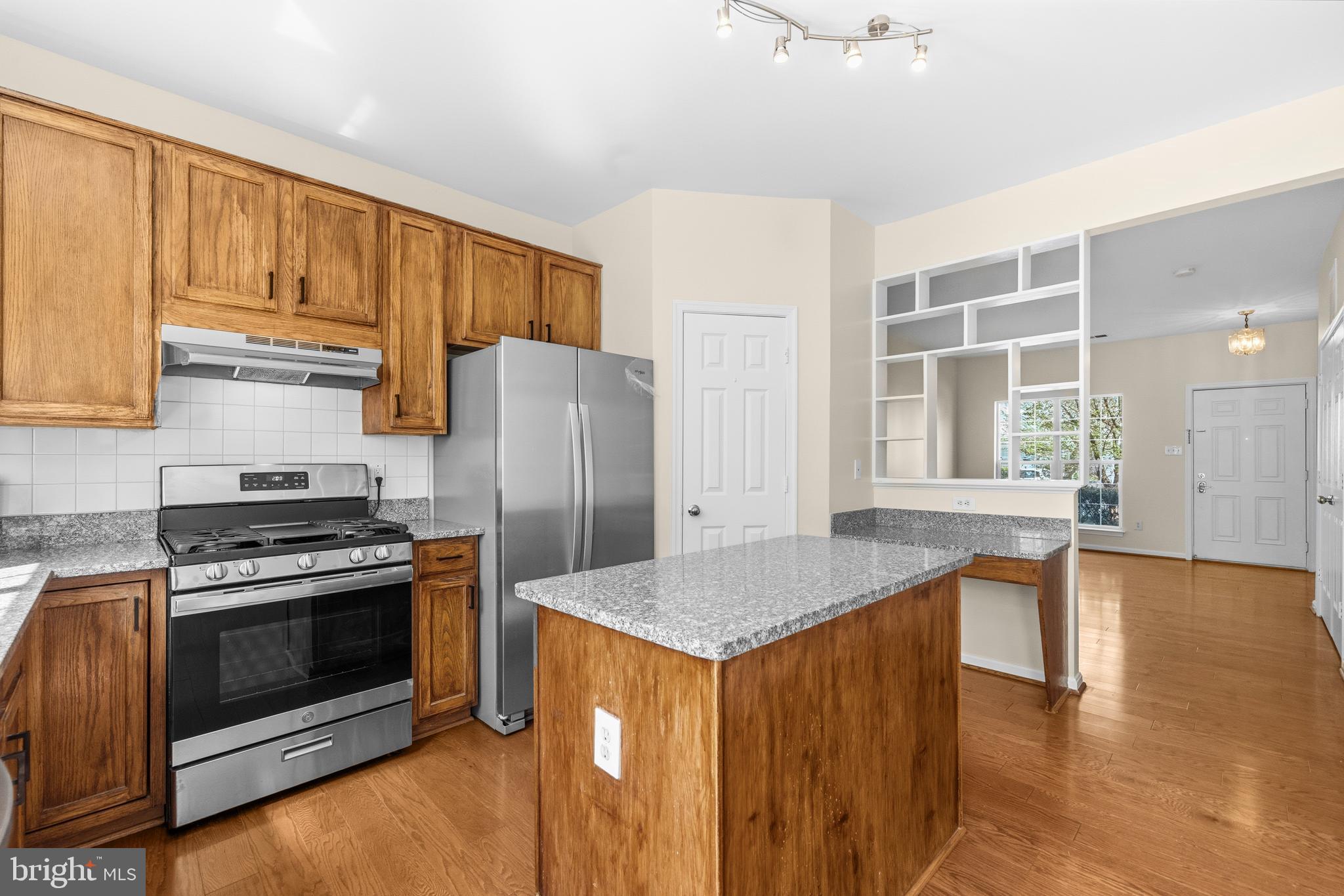 MCNAIR FARMS LANDBAY - Residential