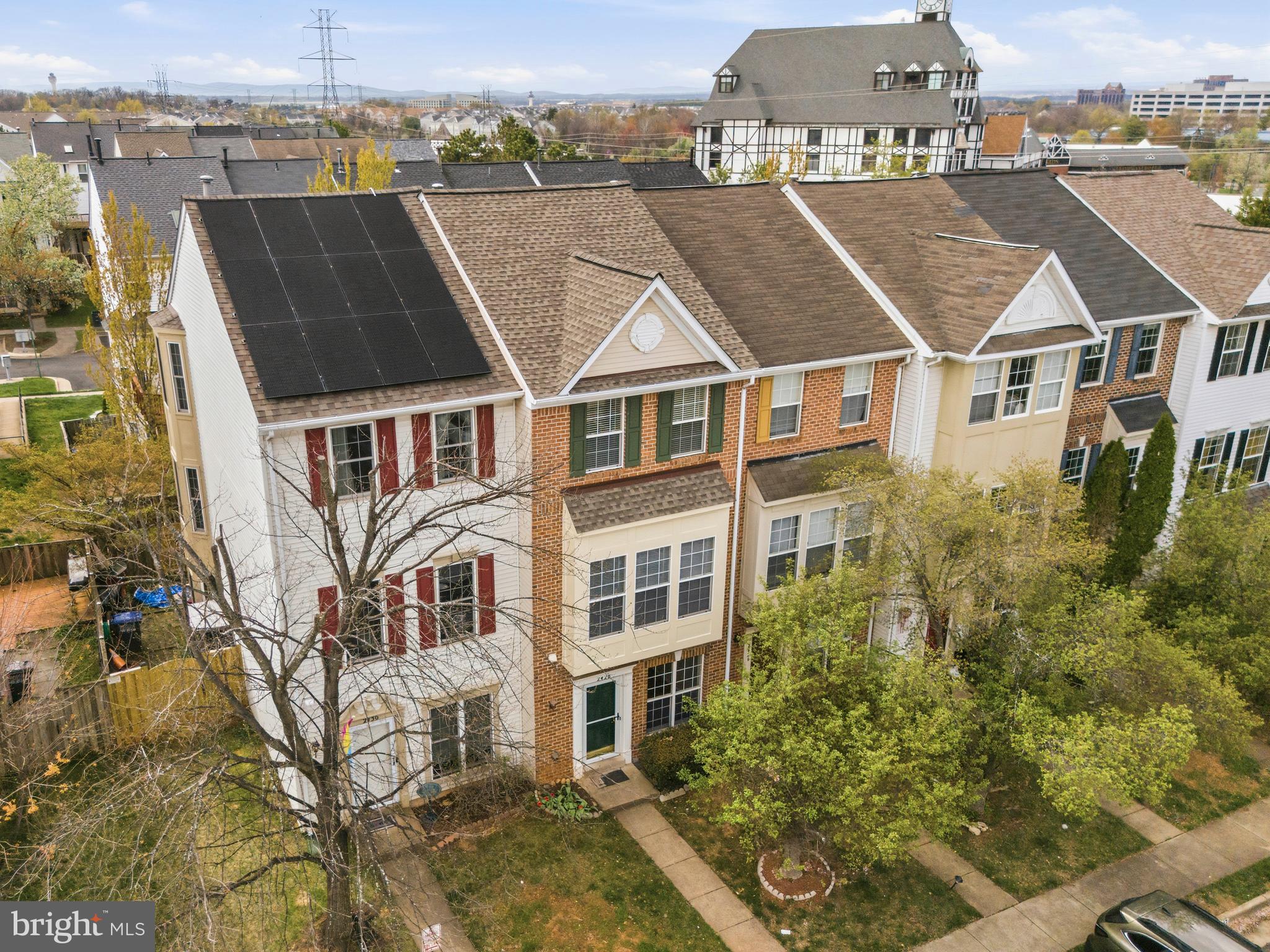 MCNAIR FARMS LANDBAY - Residential