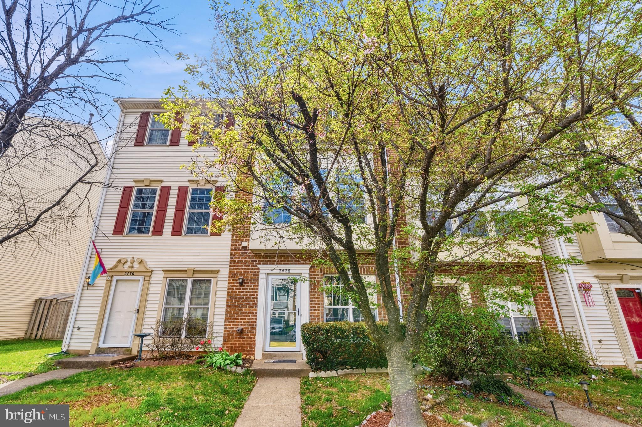 MCNAIR FARMS LANDBAY - Residential