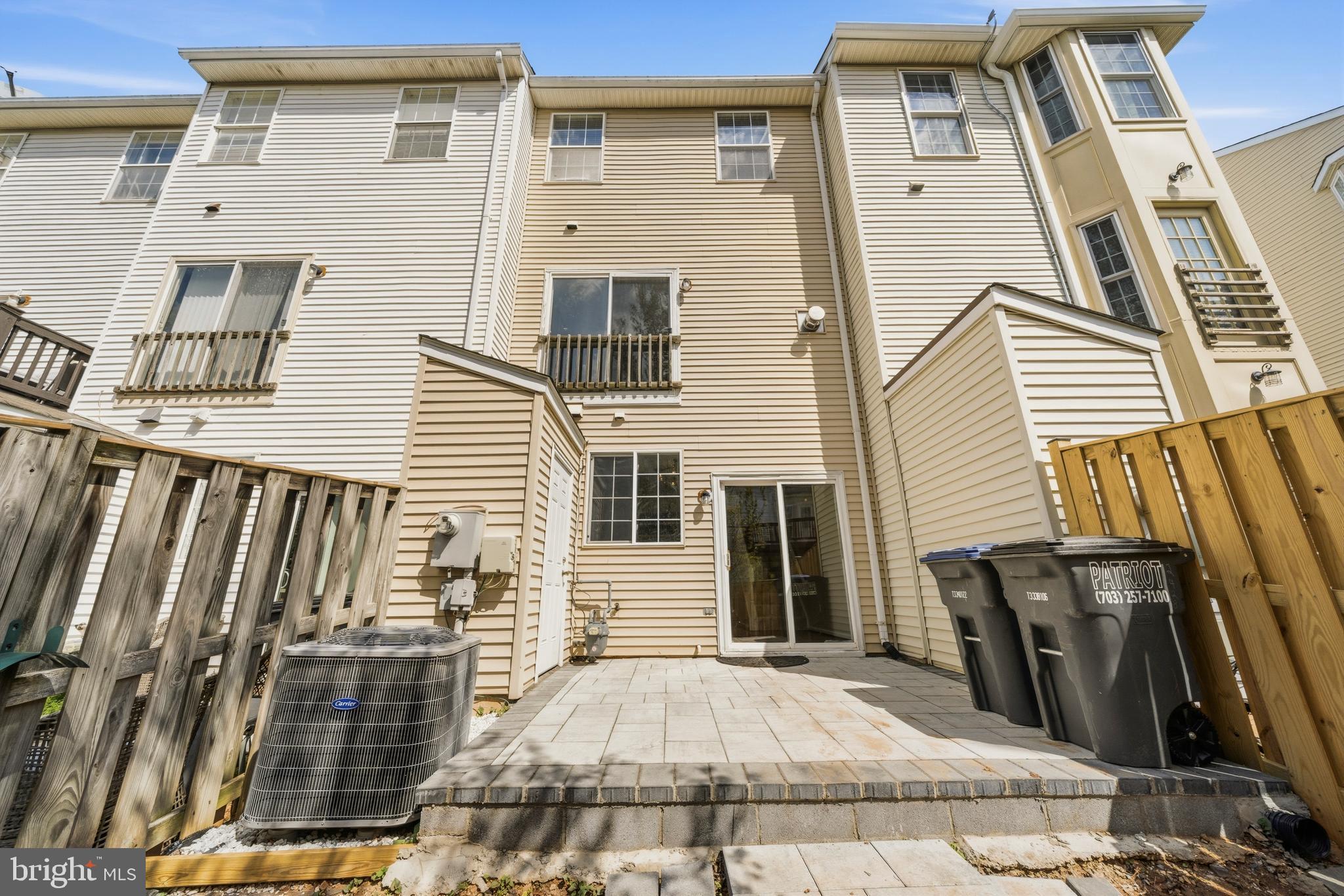 MCNAIR FARMS LANDBAY - Residential