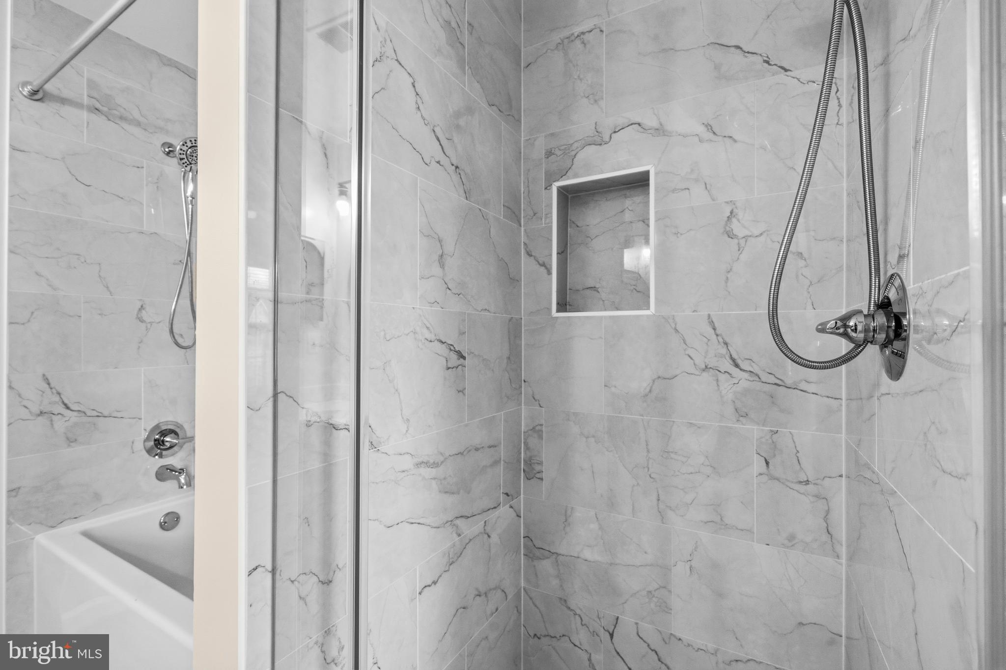 MCNAIR FARMS LANDBAY - Residential