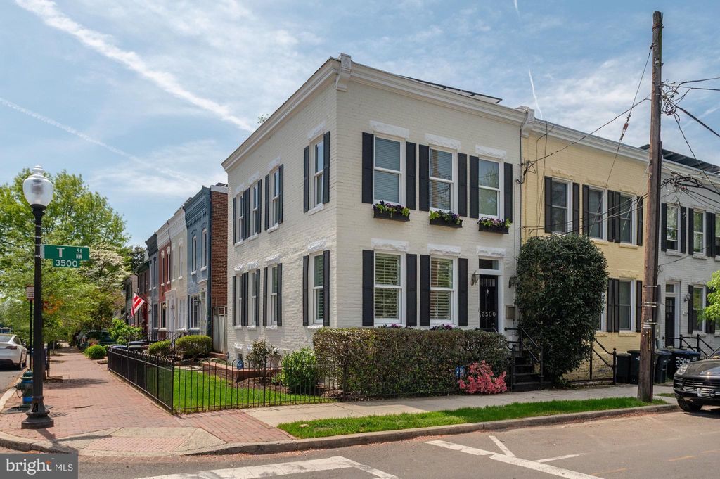 Photo of 3500 T Street NW, WASHINGTON, DC 20007 (MLS # DCDC2256068)