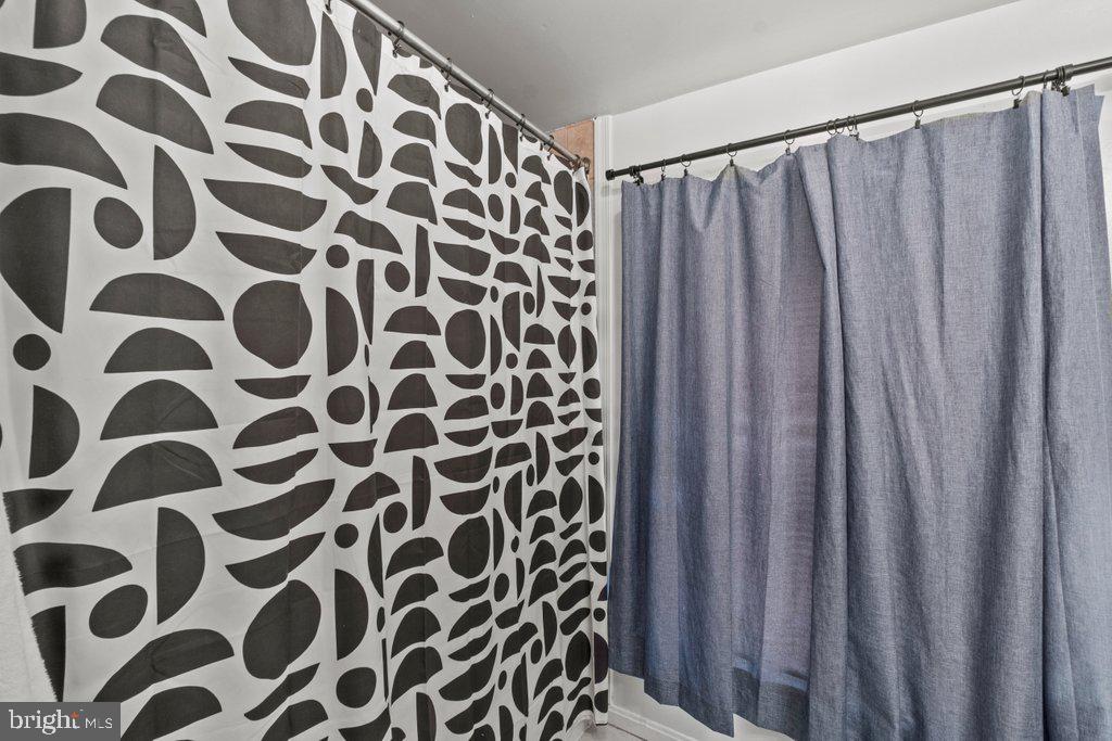 HOLLINS MARKET - Residential Income