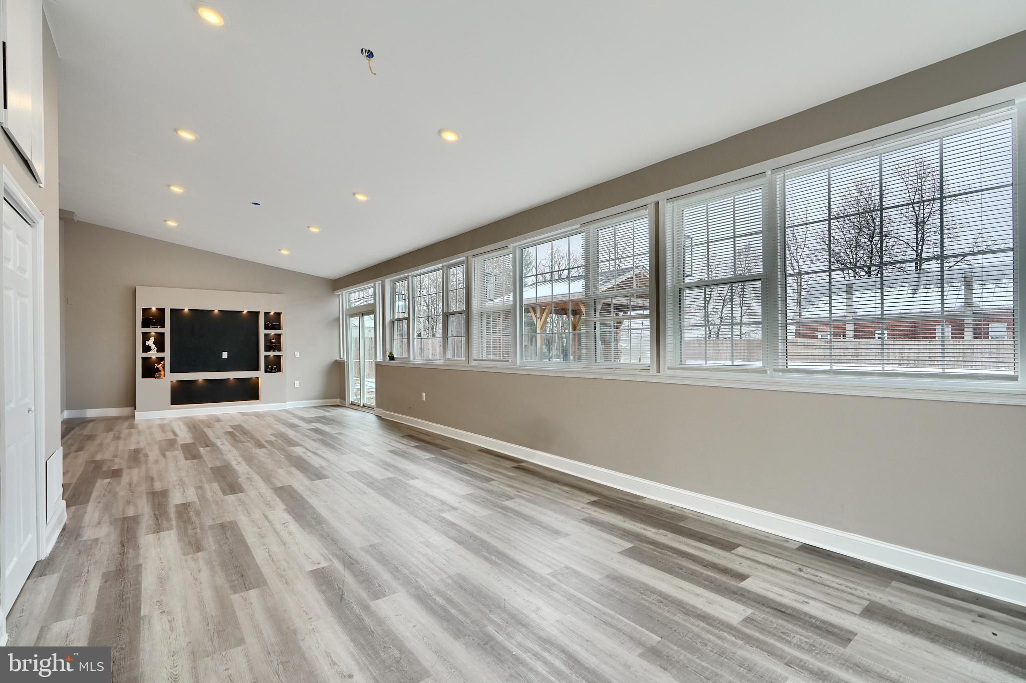 HARNEY - Residential