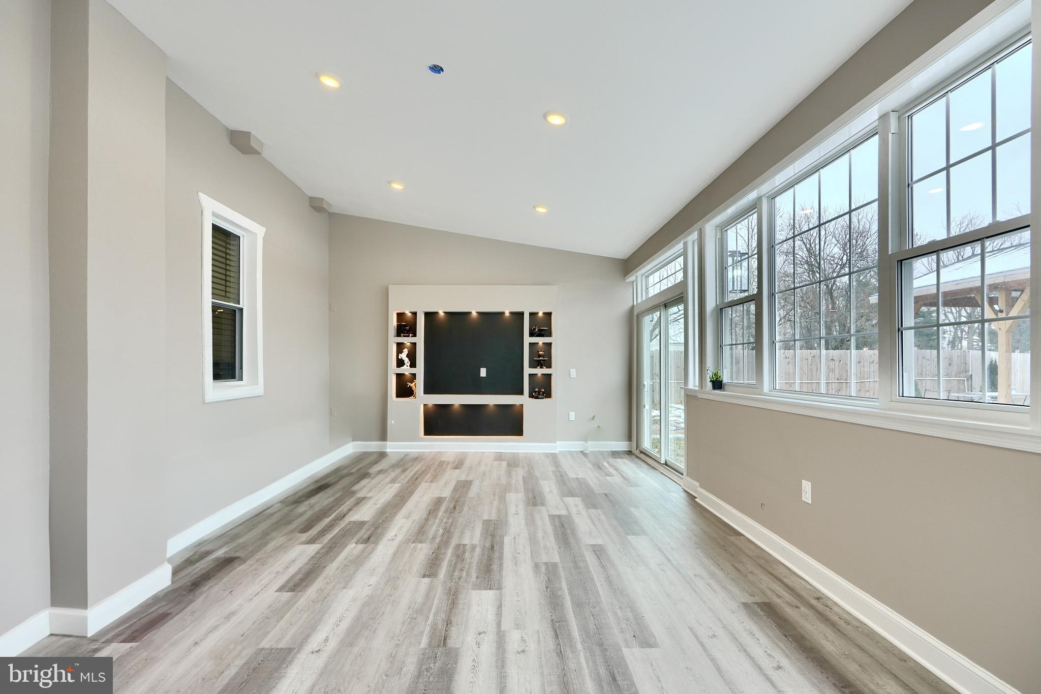 HARNEY - Residential