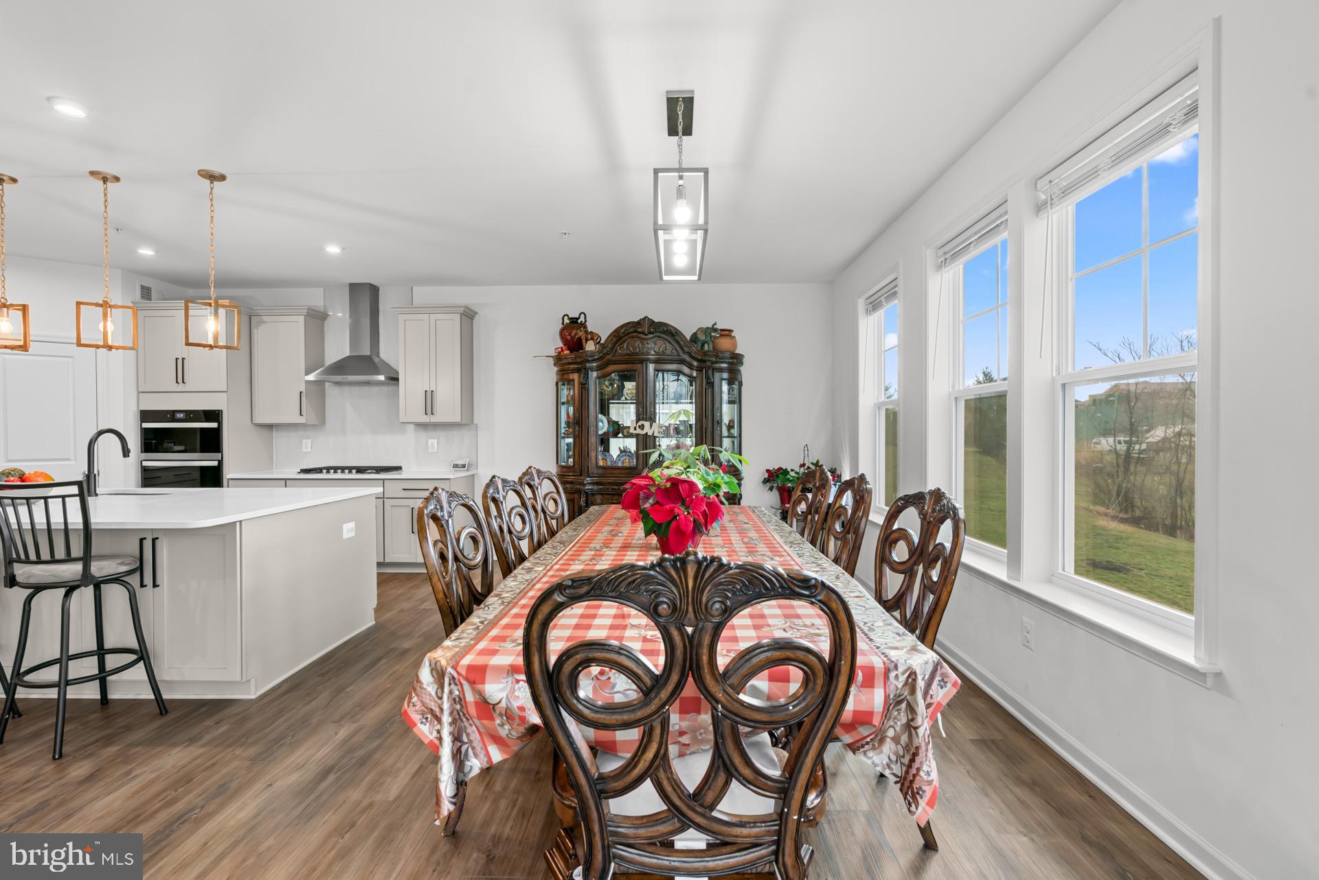 WEST FIELDS - Residential