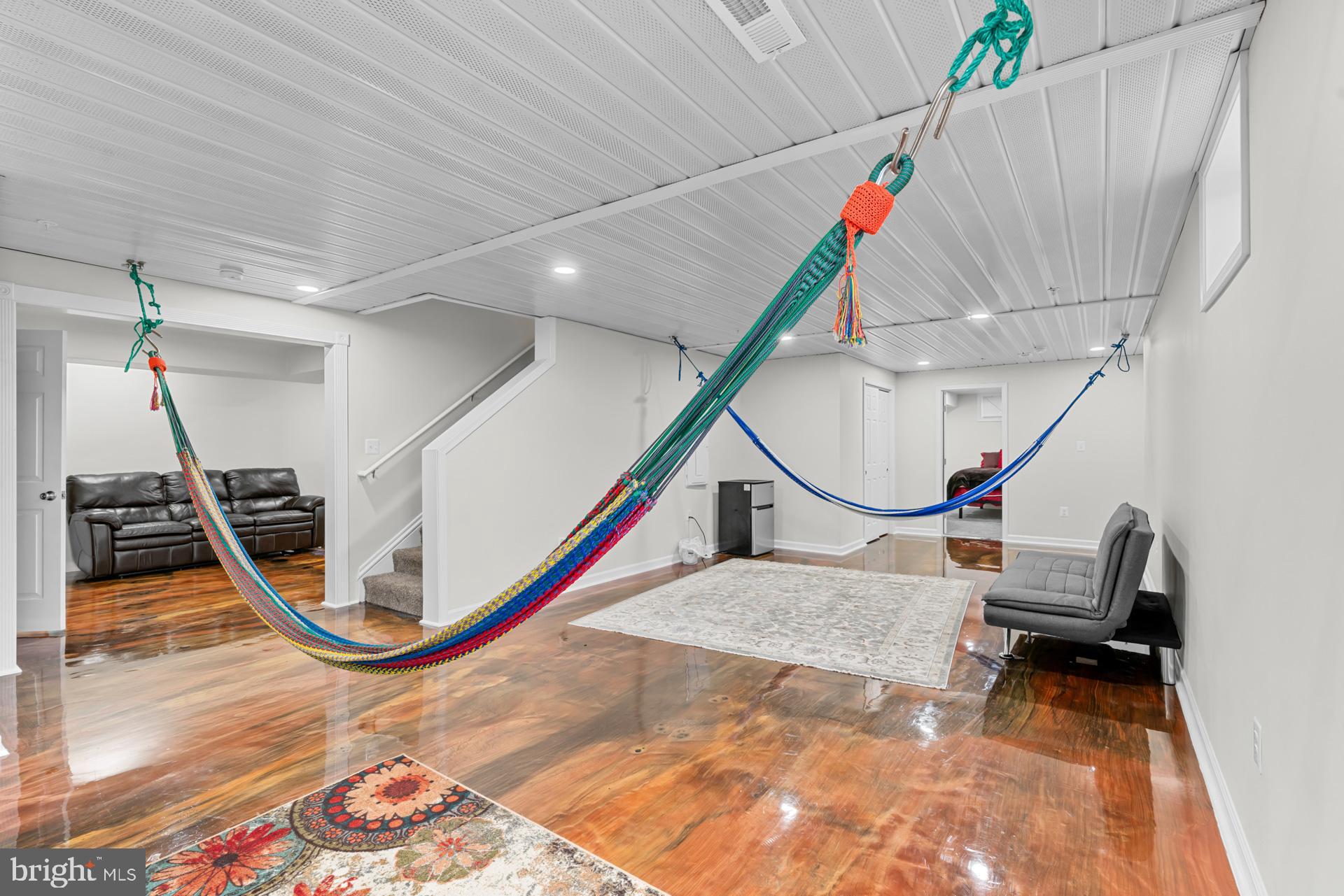 WEST FIELDS - Residential