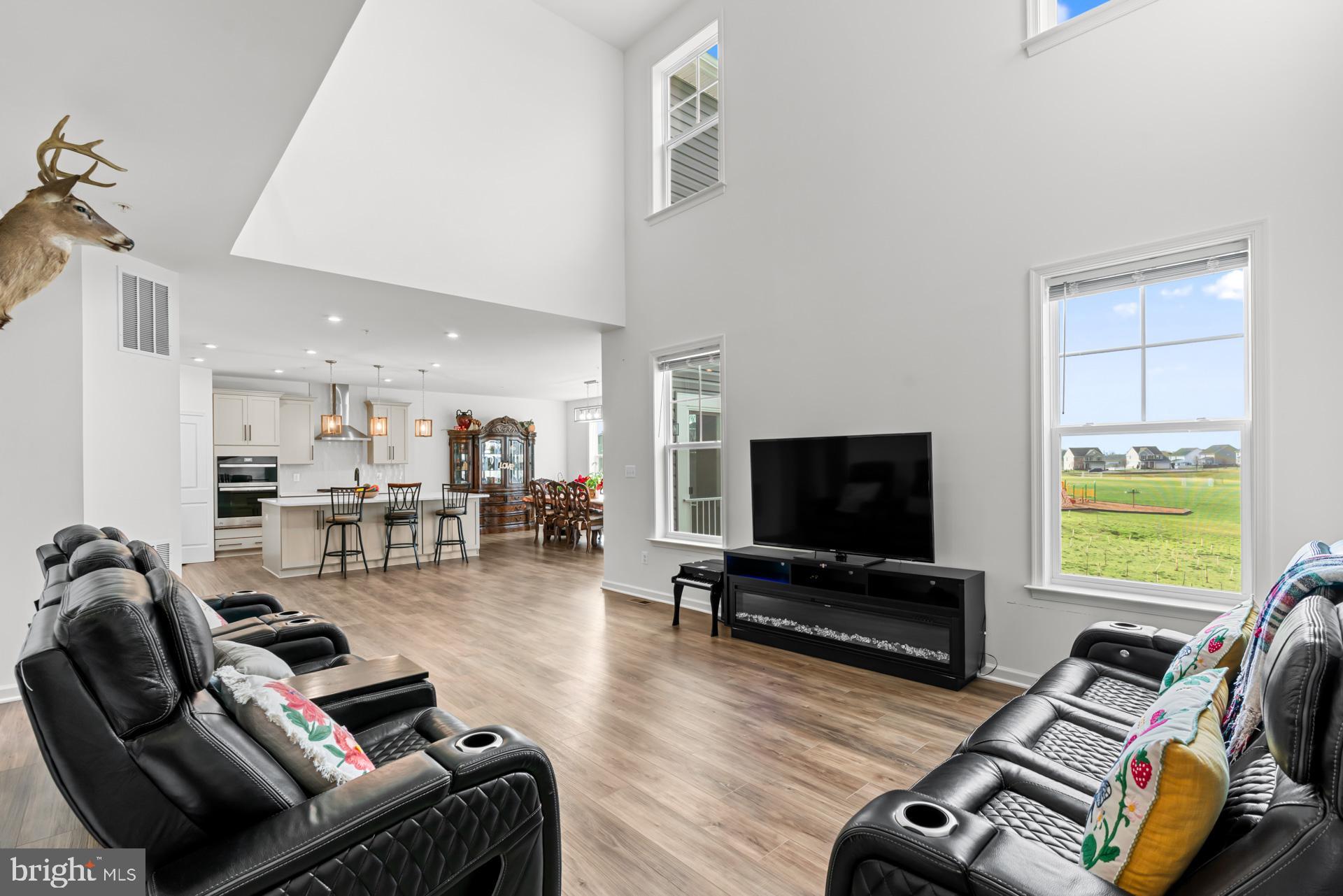 WEST FIELDS - Residential