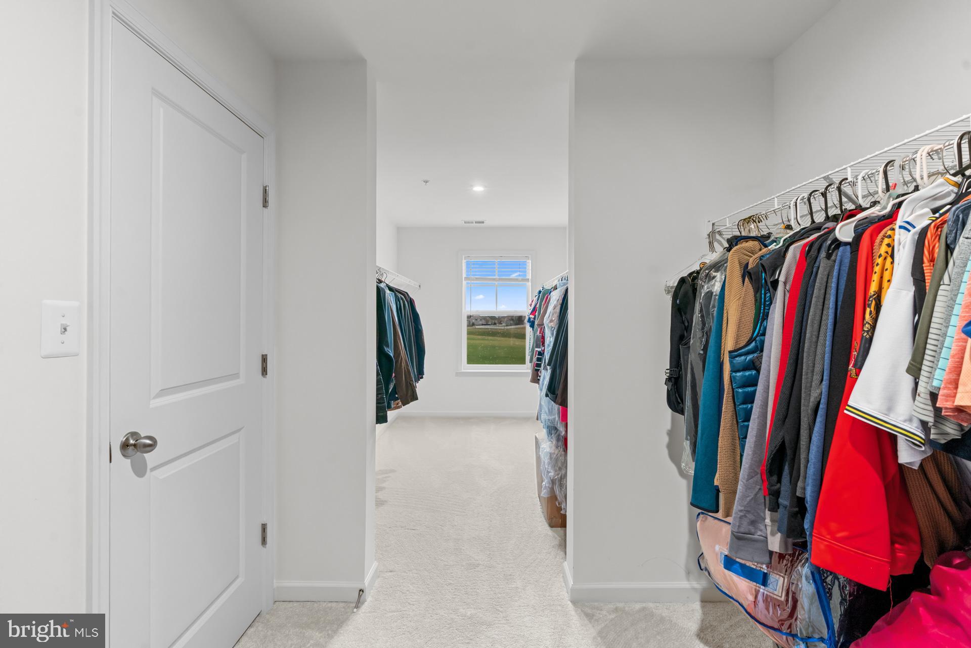 WEST FIELDS - Residential