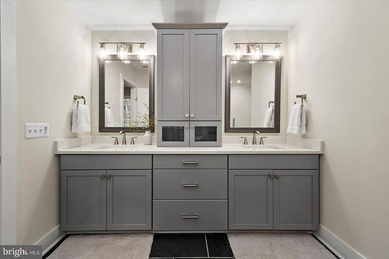 GLEN RIDDLE - Residential