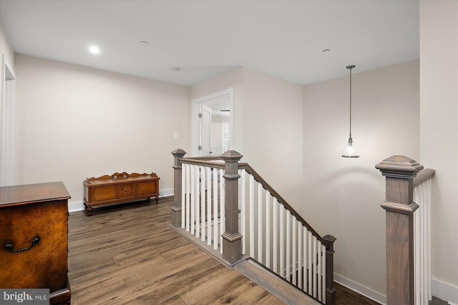 GLEN RIDDLE - Residential