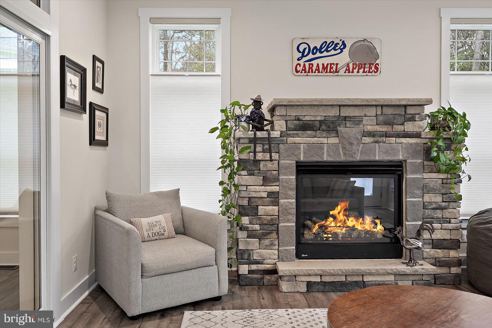 GLEN RIDDLE - Residential