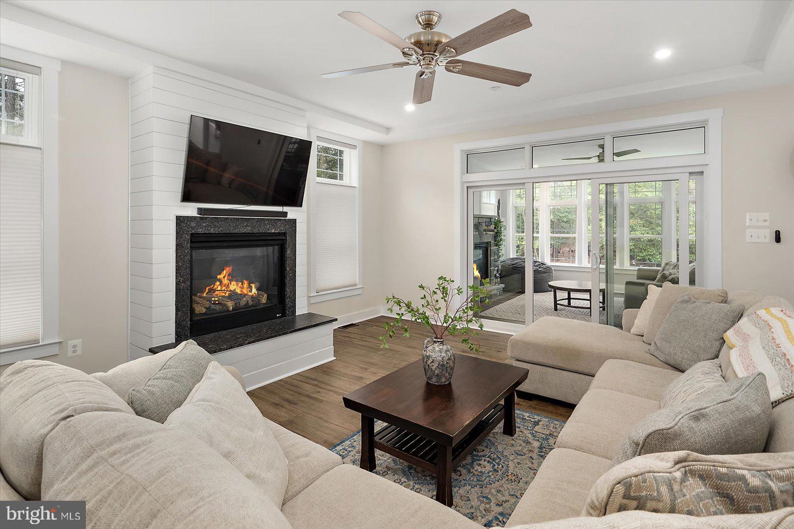 GLEN RIDDLE - Residential