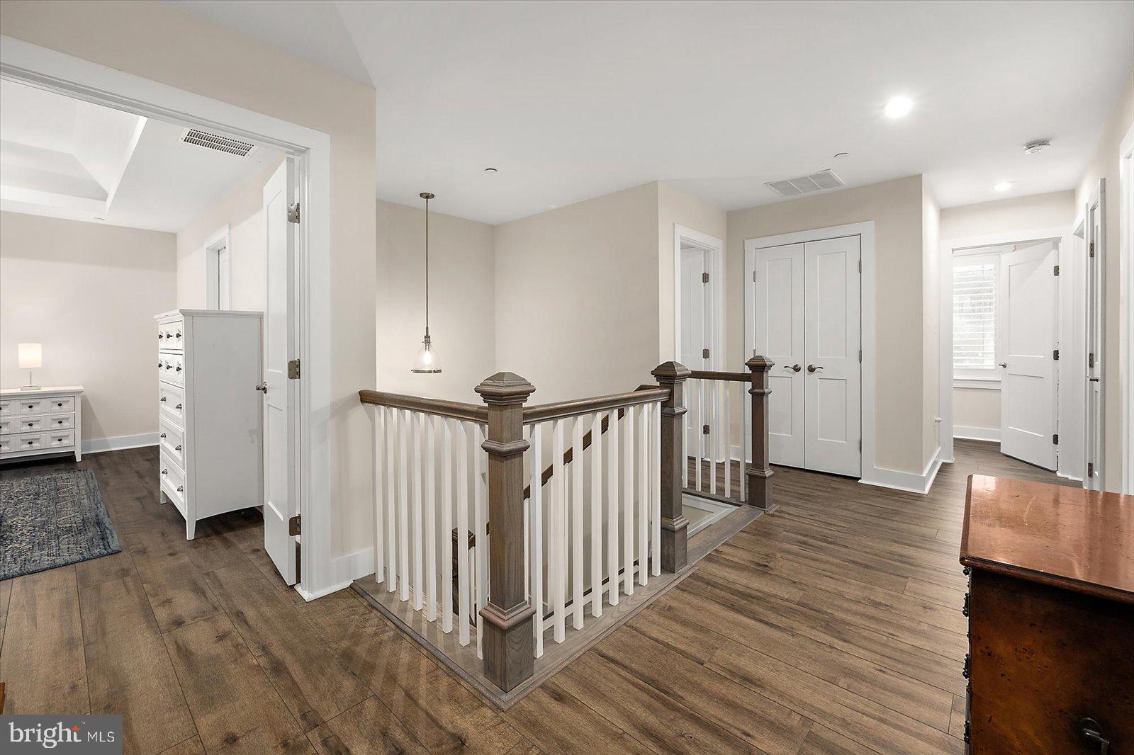 GLEN RIDDLE - Residential