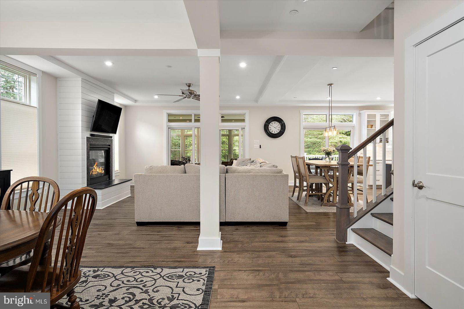 GLEN RIDDLE - Residential