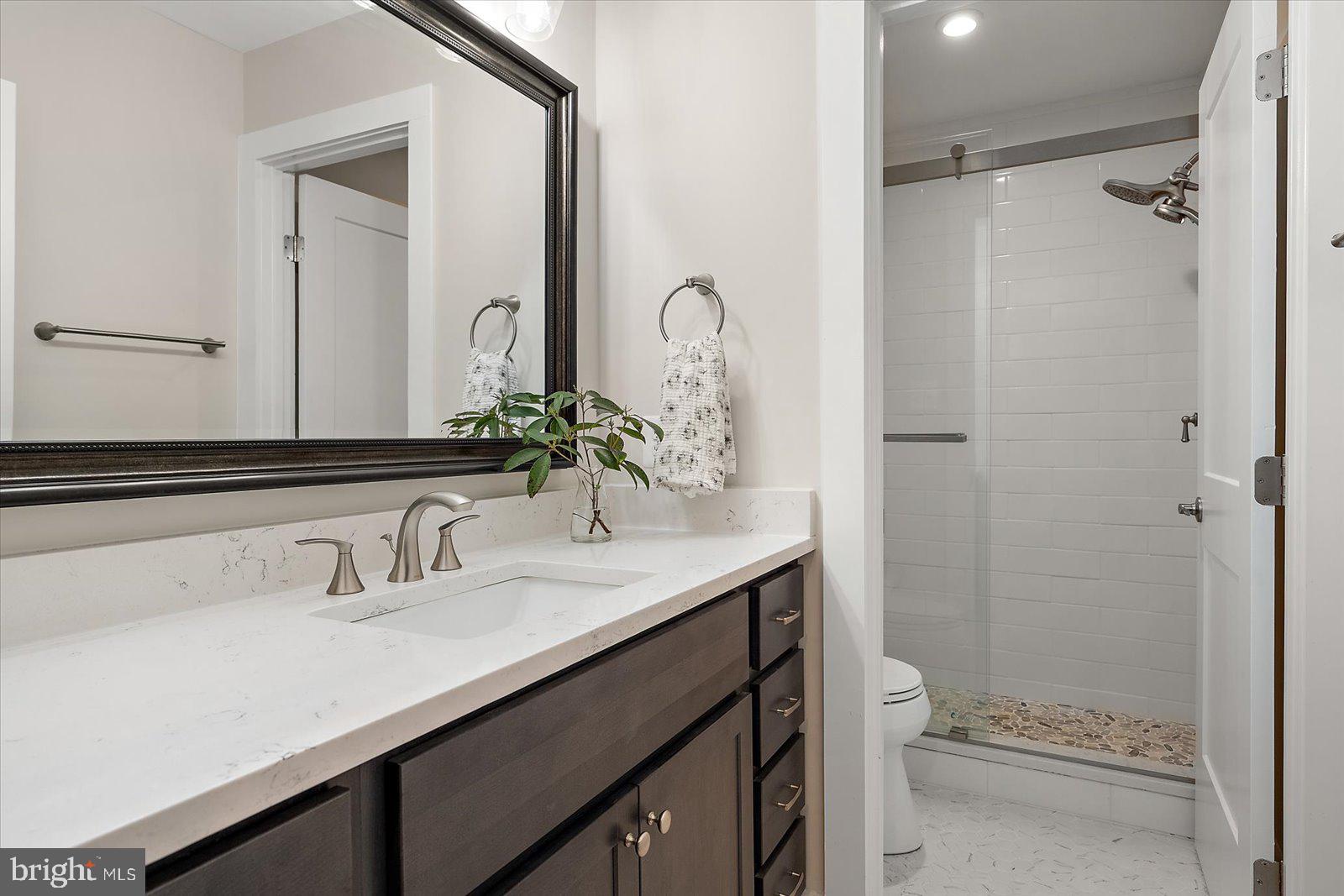 GLEN RIDDLE - Residential