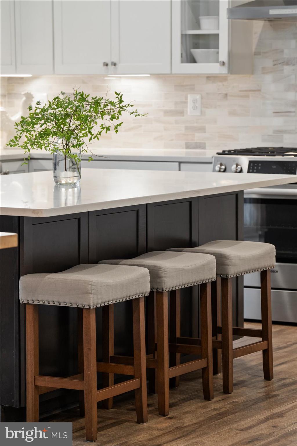 GLEN RIDDLE - Residential