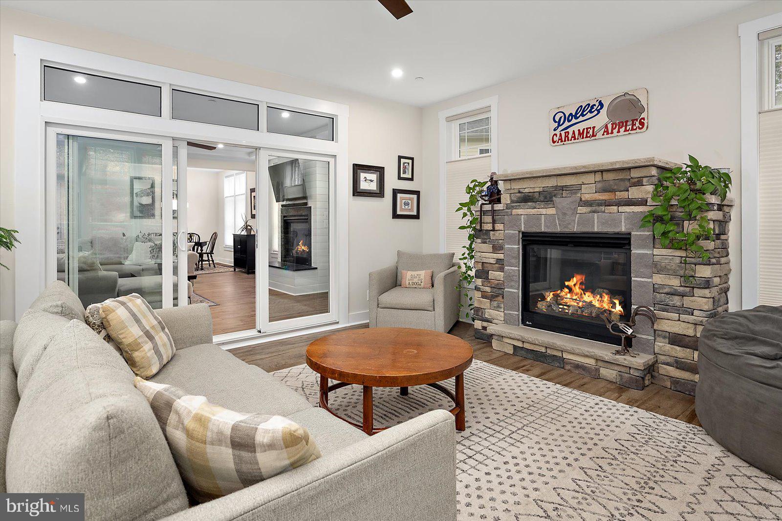 GLEN RIDDLE - Residential