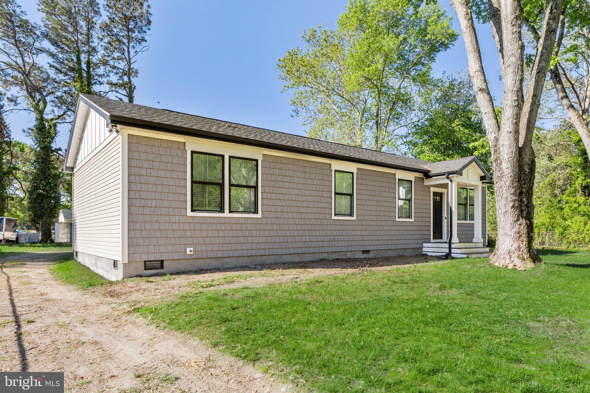 27515 EDGEWOOD CIRCLE