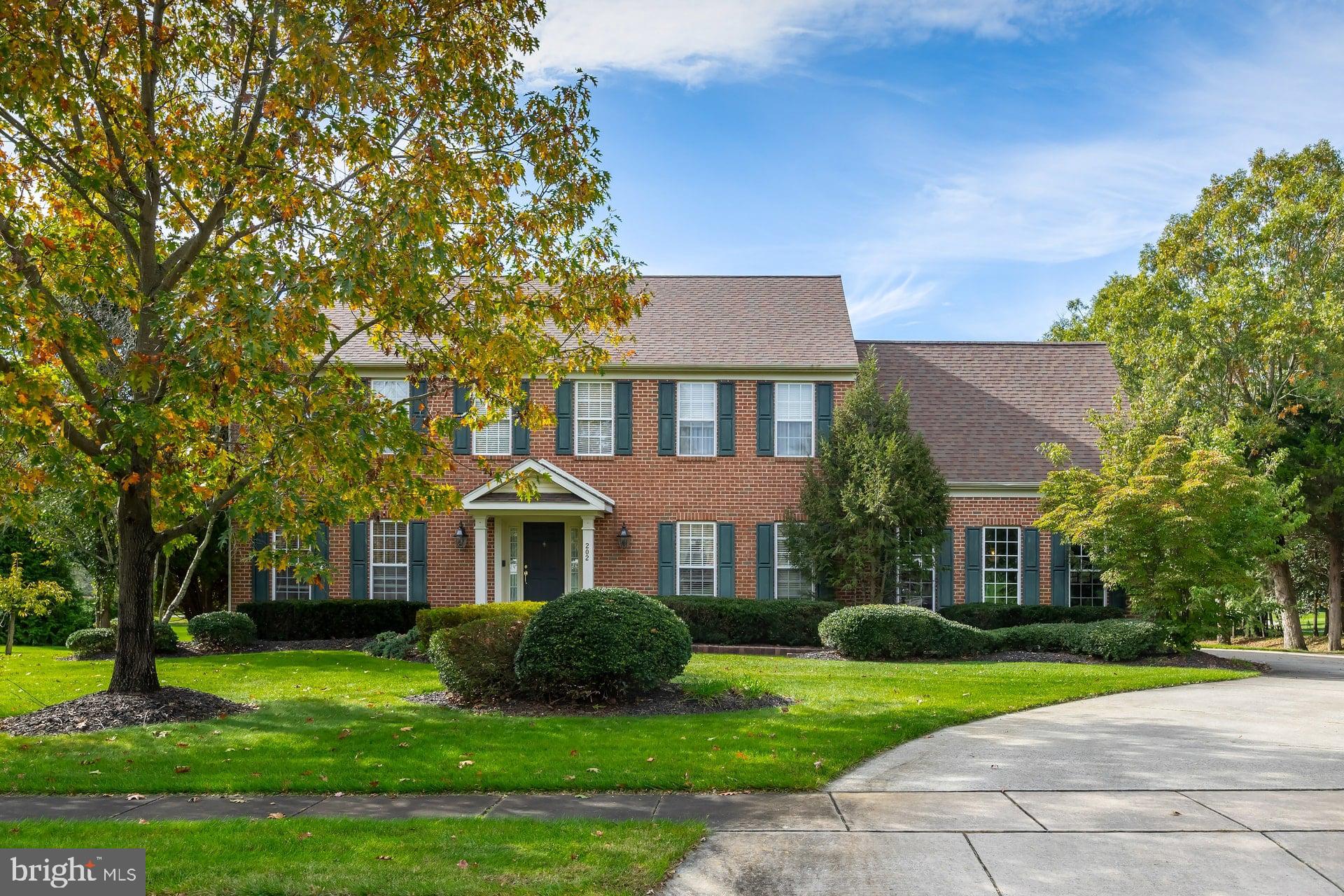 202 SHETLAND COURT