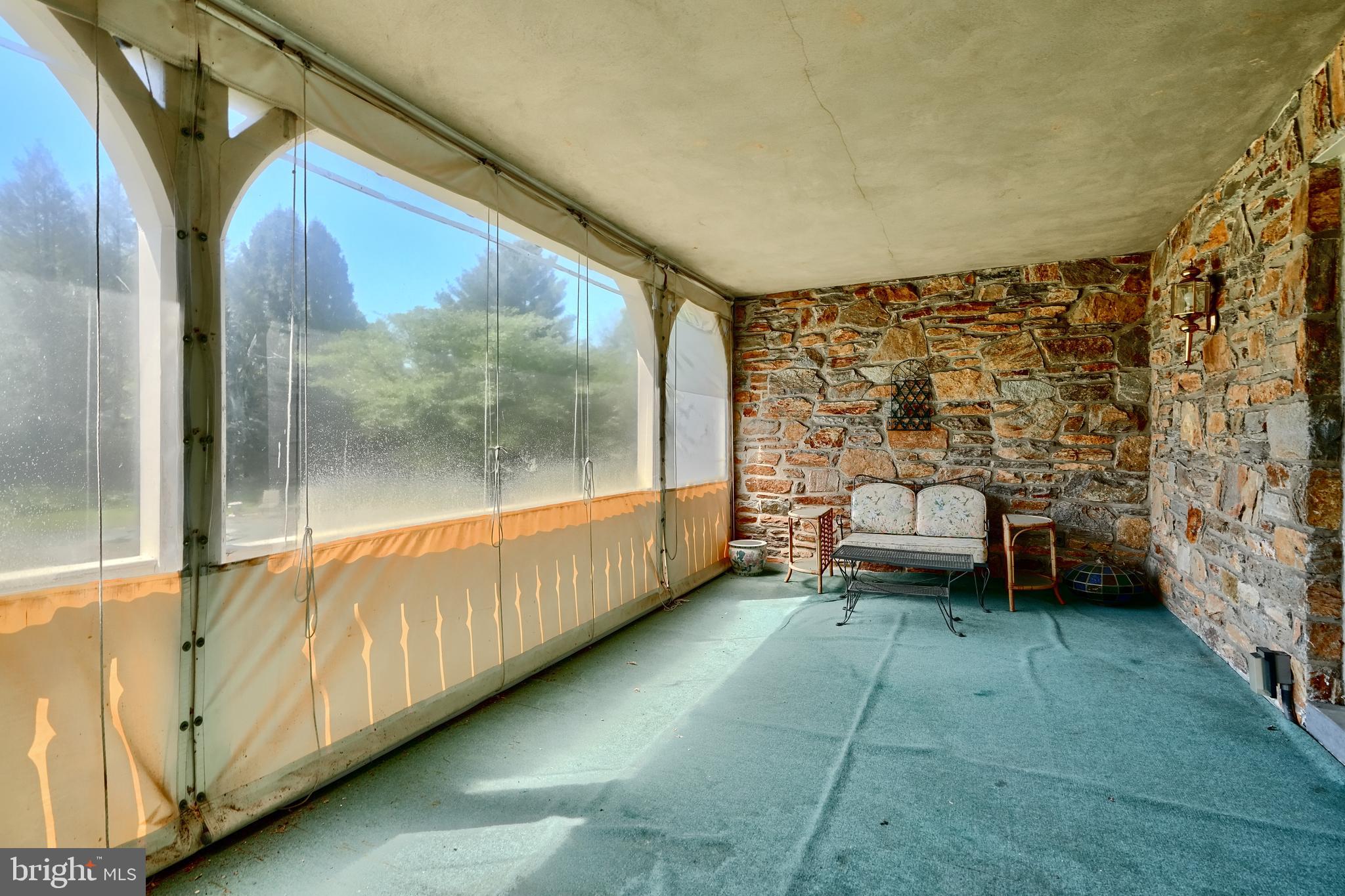 HAMPTON - Residential