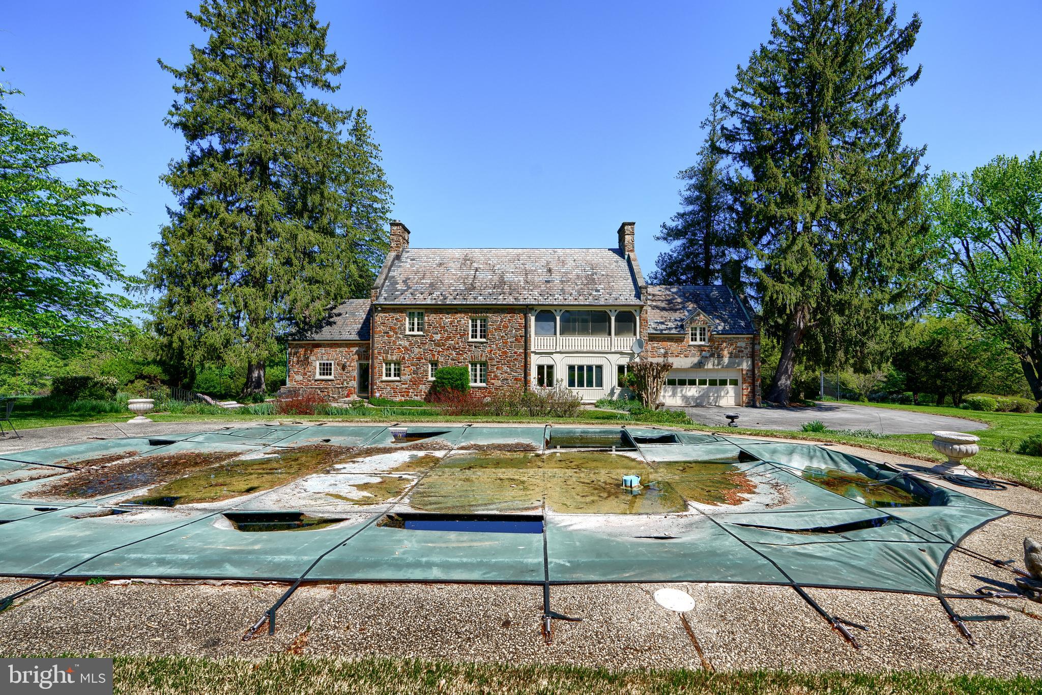 HAMPTON - Residential