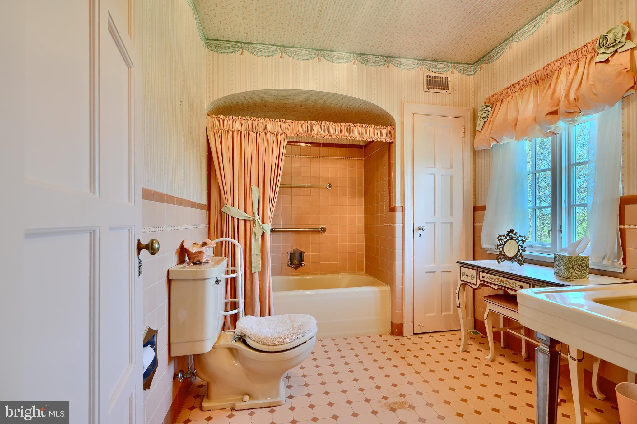 HAMPTON - Residential