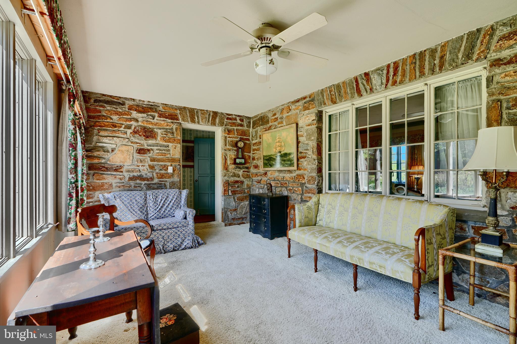 HAMPTON - Residential