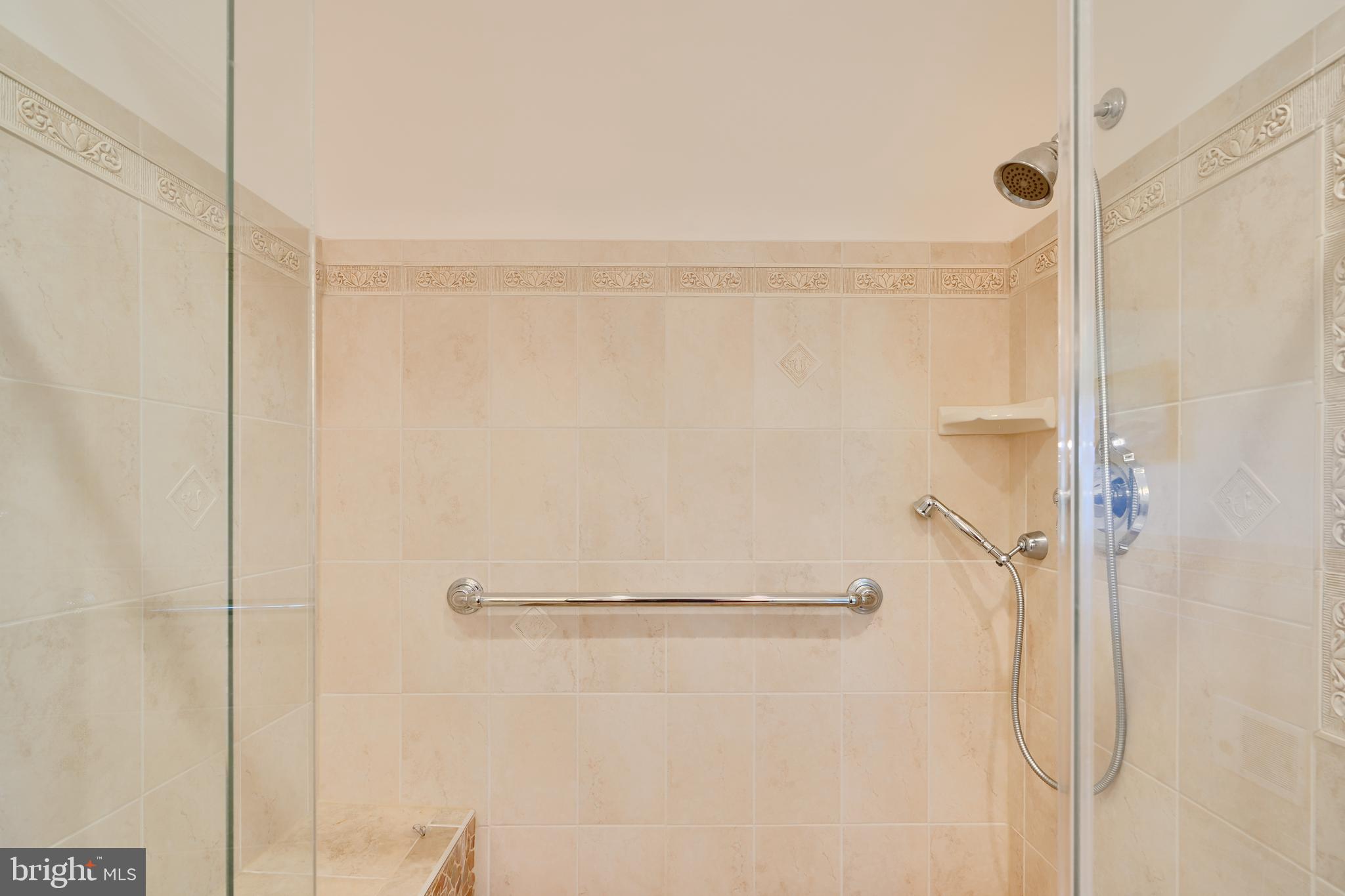 HAMPTON - Residential