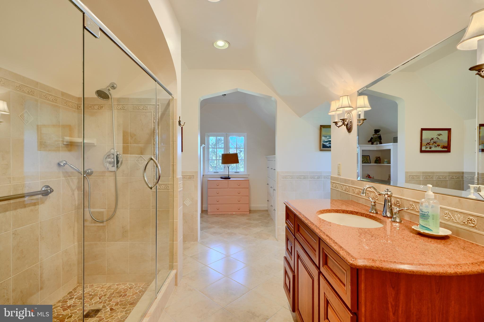 HAMPTON - Residential