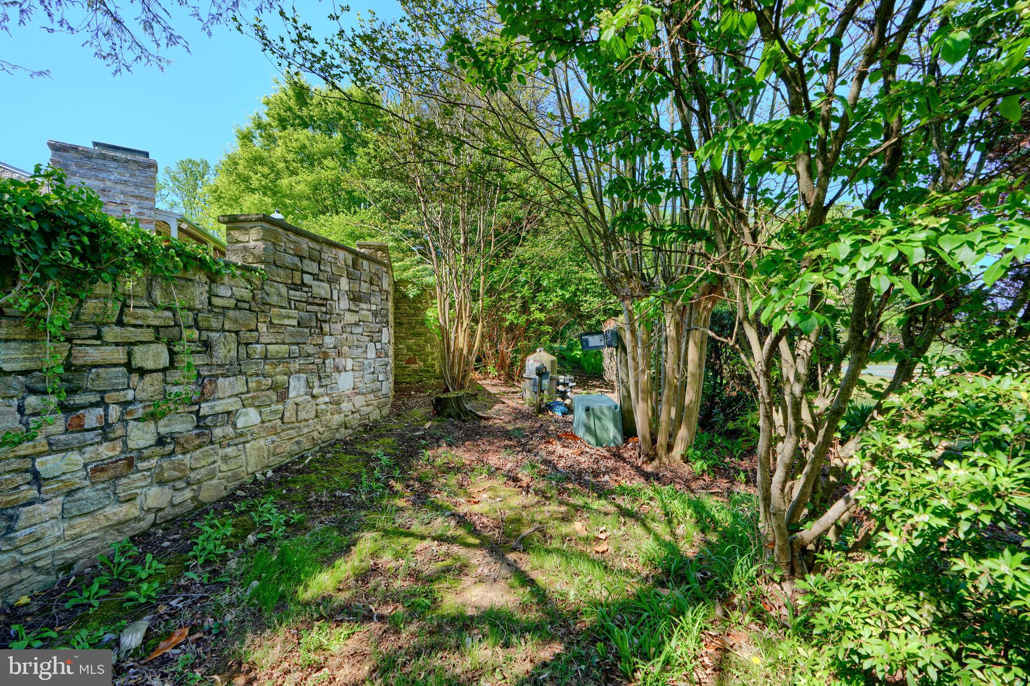 HAMPTON - Residential