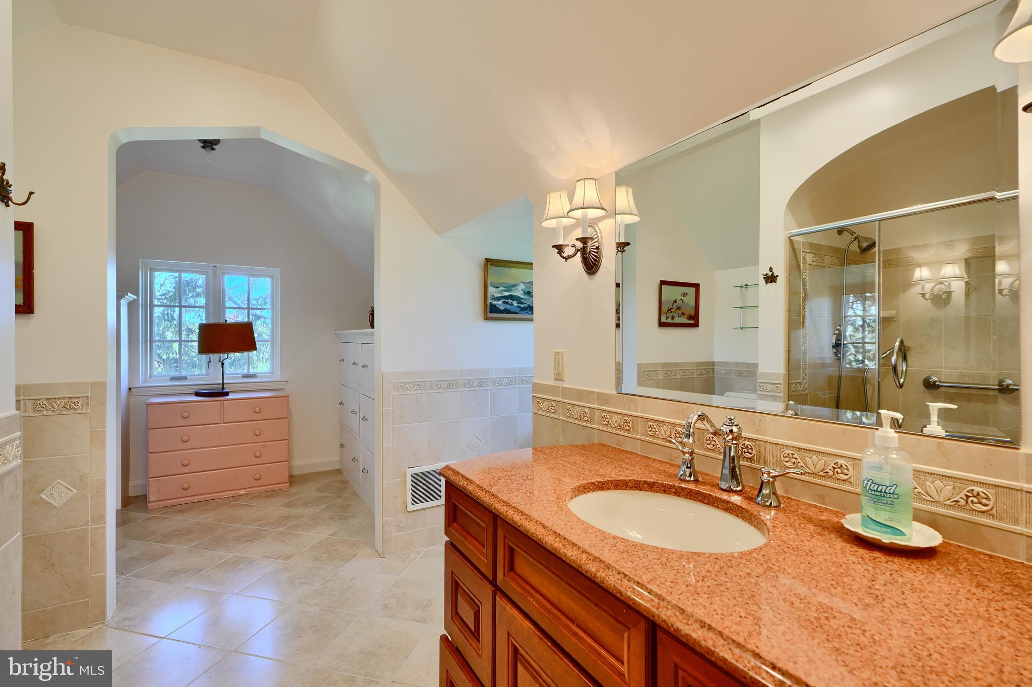 HAMPTON - Residential