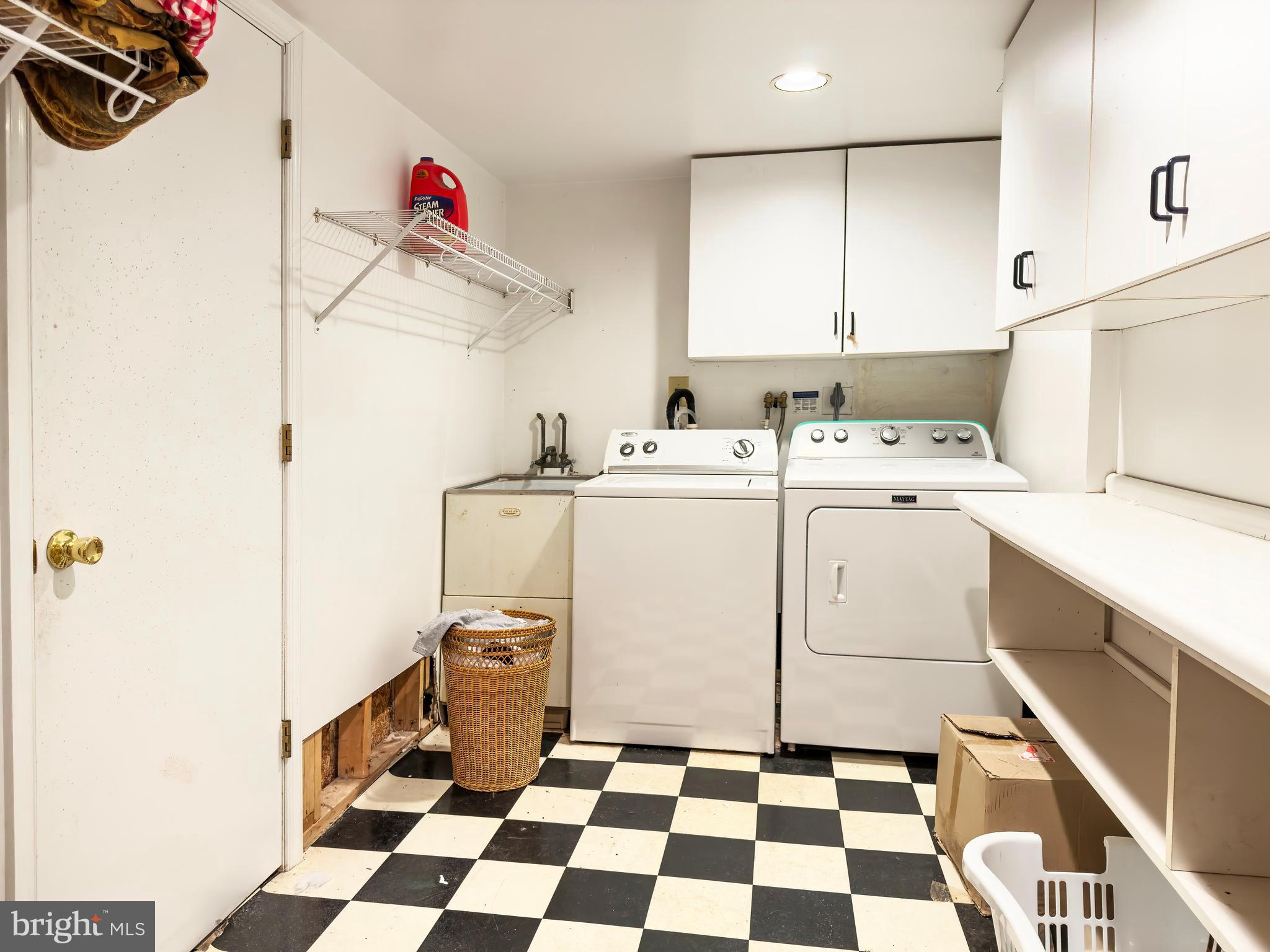 GLENHARDIE - Residential