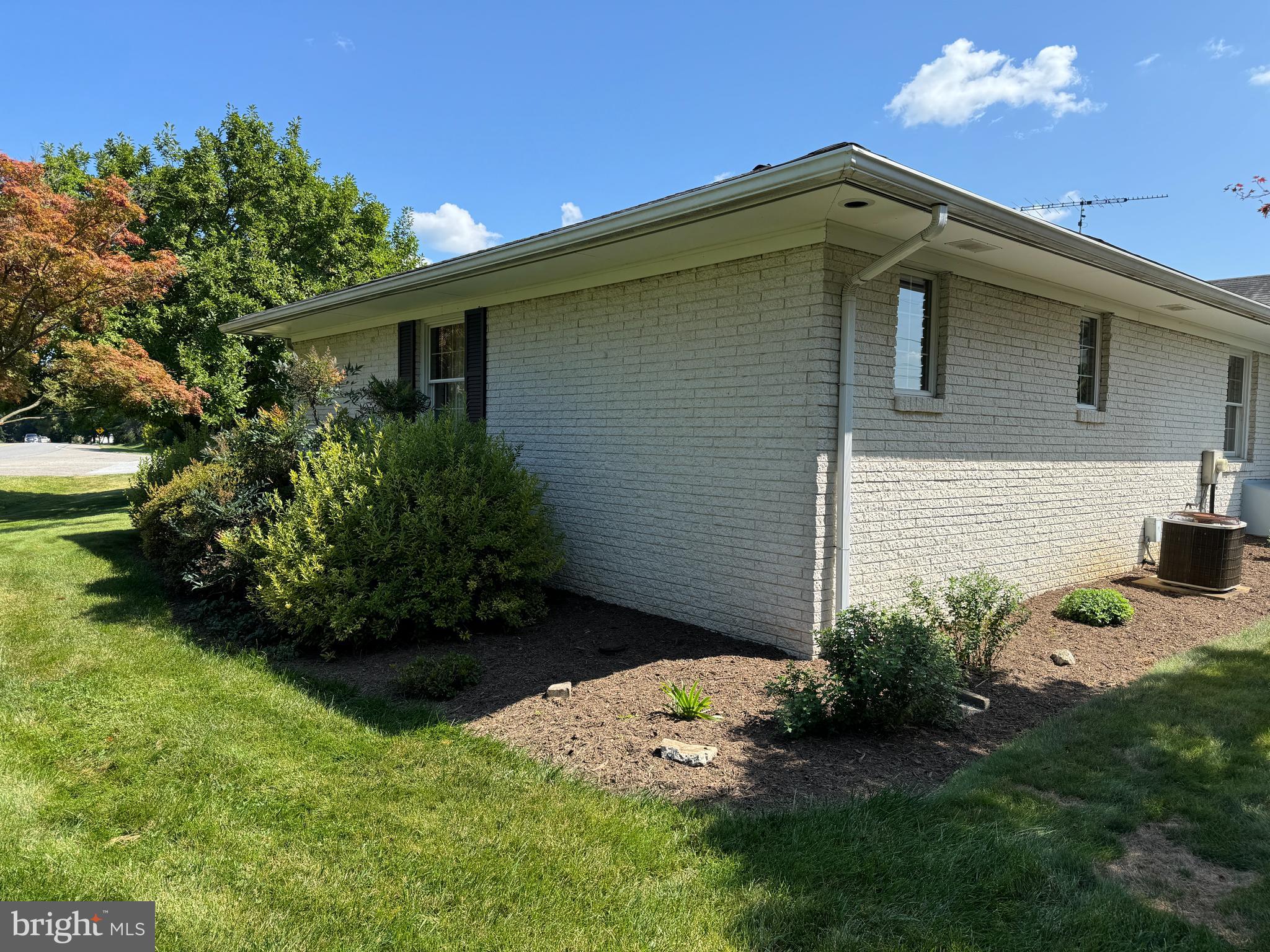 VAN LEAR - Residential