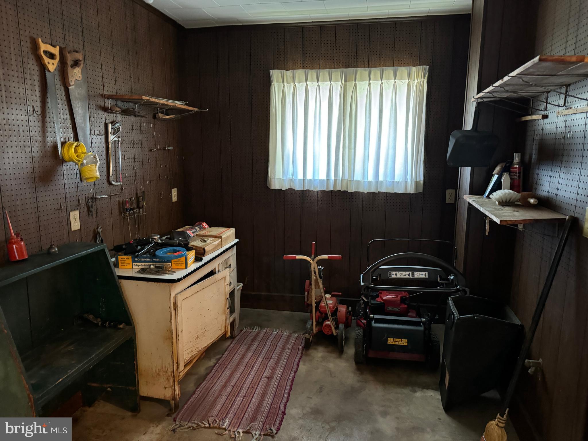 VAN LEAR - Residential