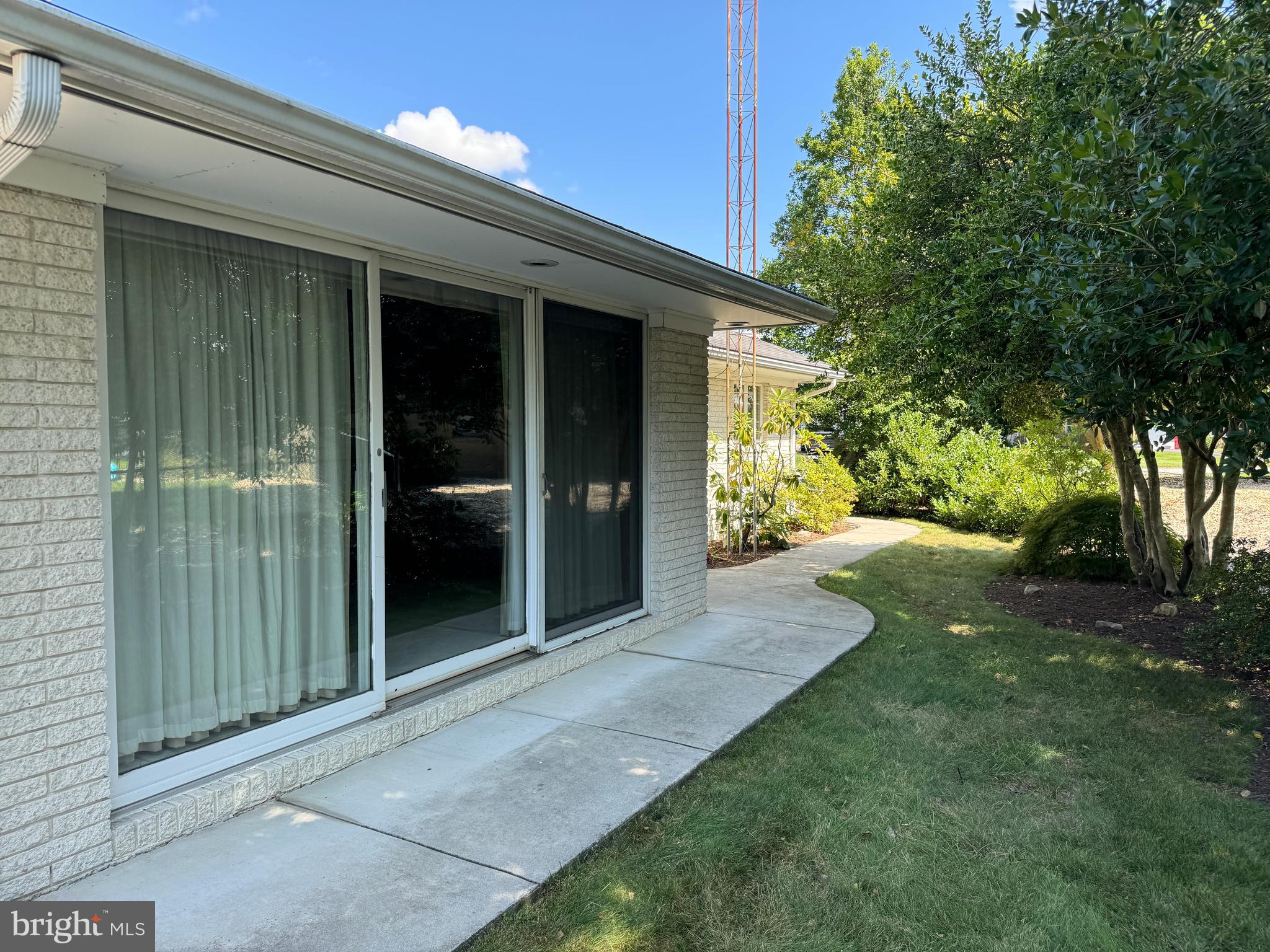 VAN LEAR - Residential