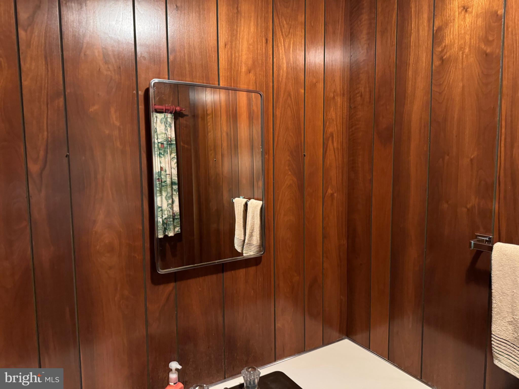 VAN LEAR - Residential