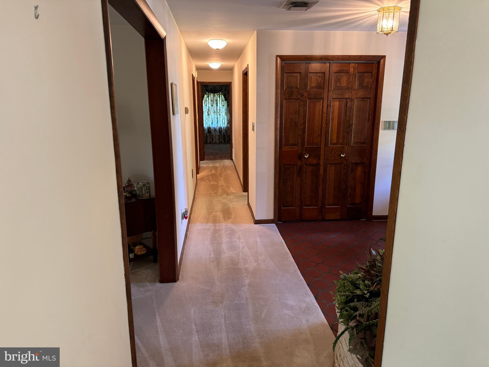 VAN LEAR - Residential