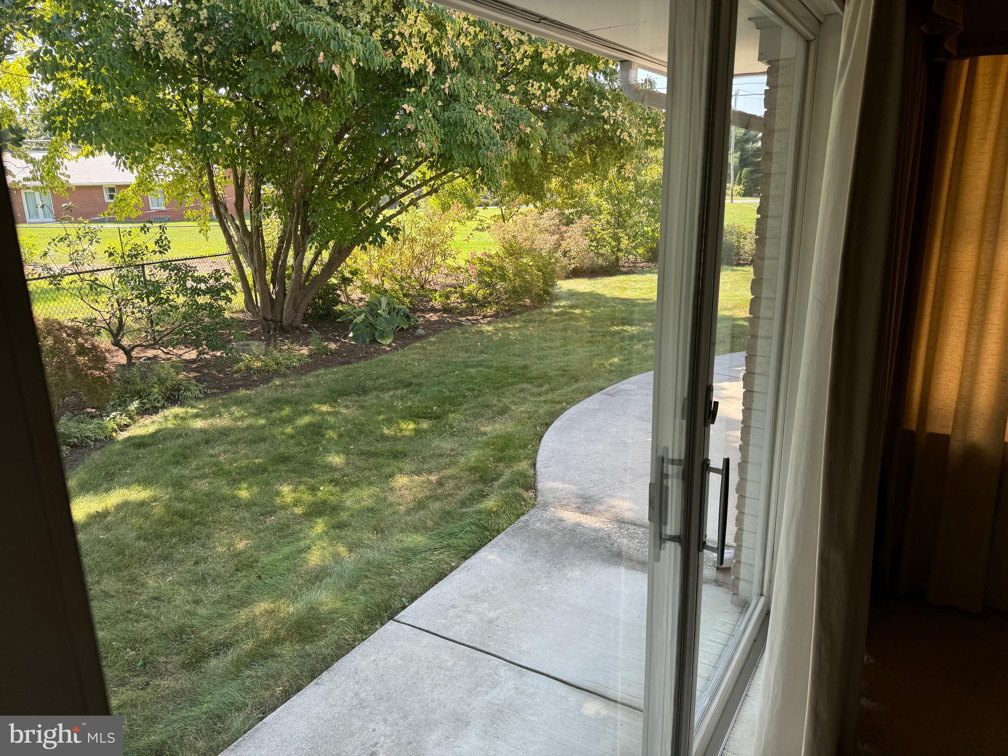 VAN LEAR - Residential