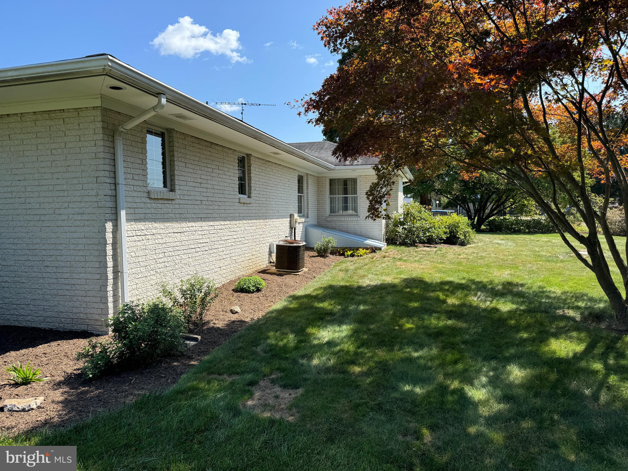 VAN LEAR - Residential